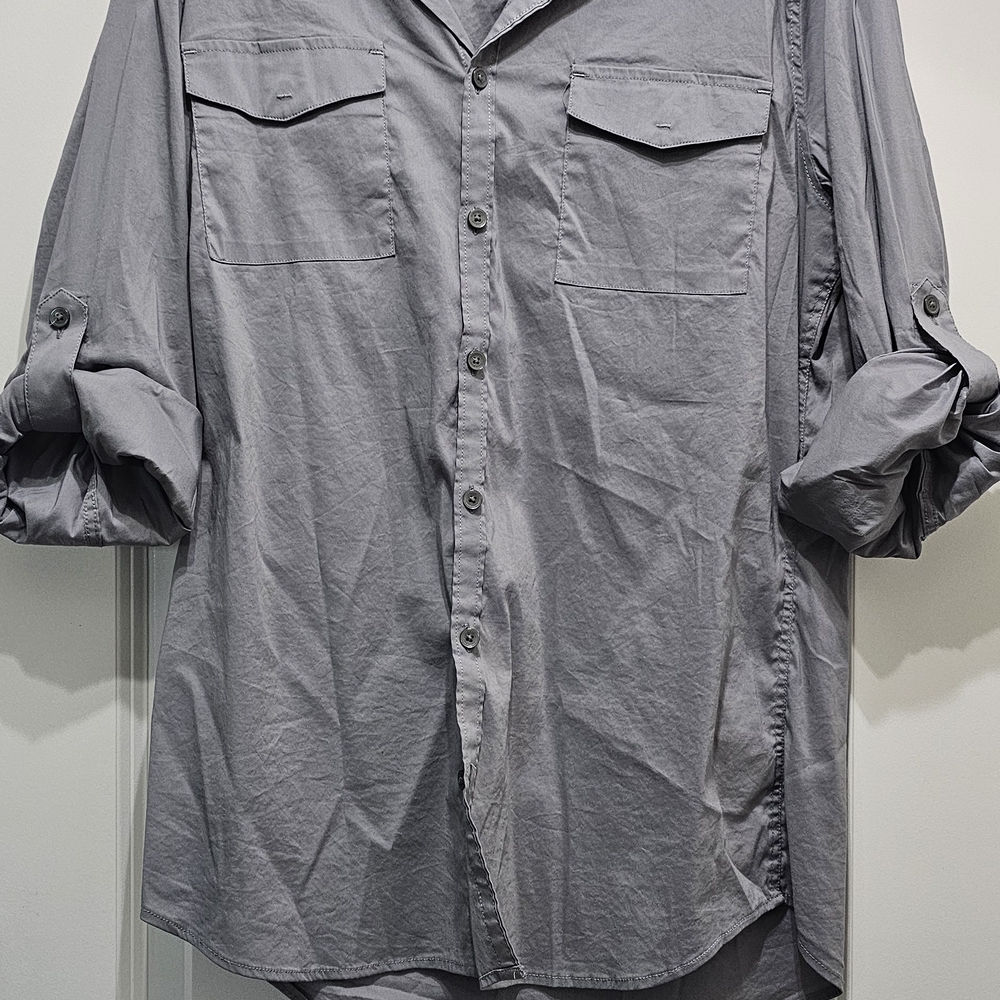 Calvin Klein Men's Light Gray Casual Button-Down Shirt